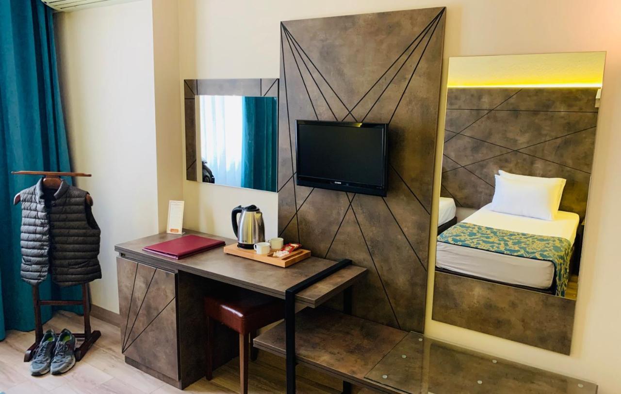 Hostapark Hotel เมร์ซีน ภายนอก รูปภาพ